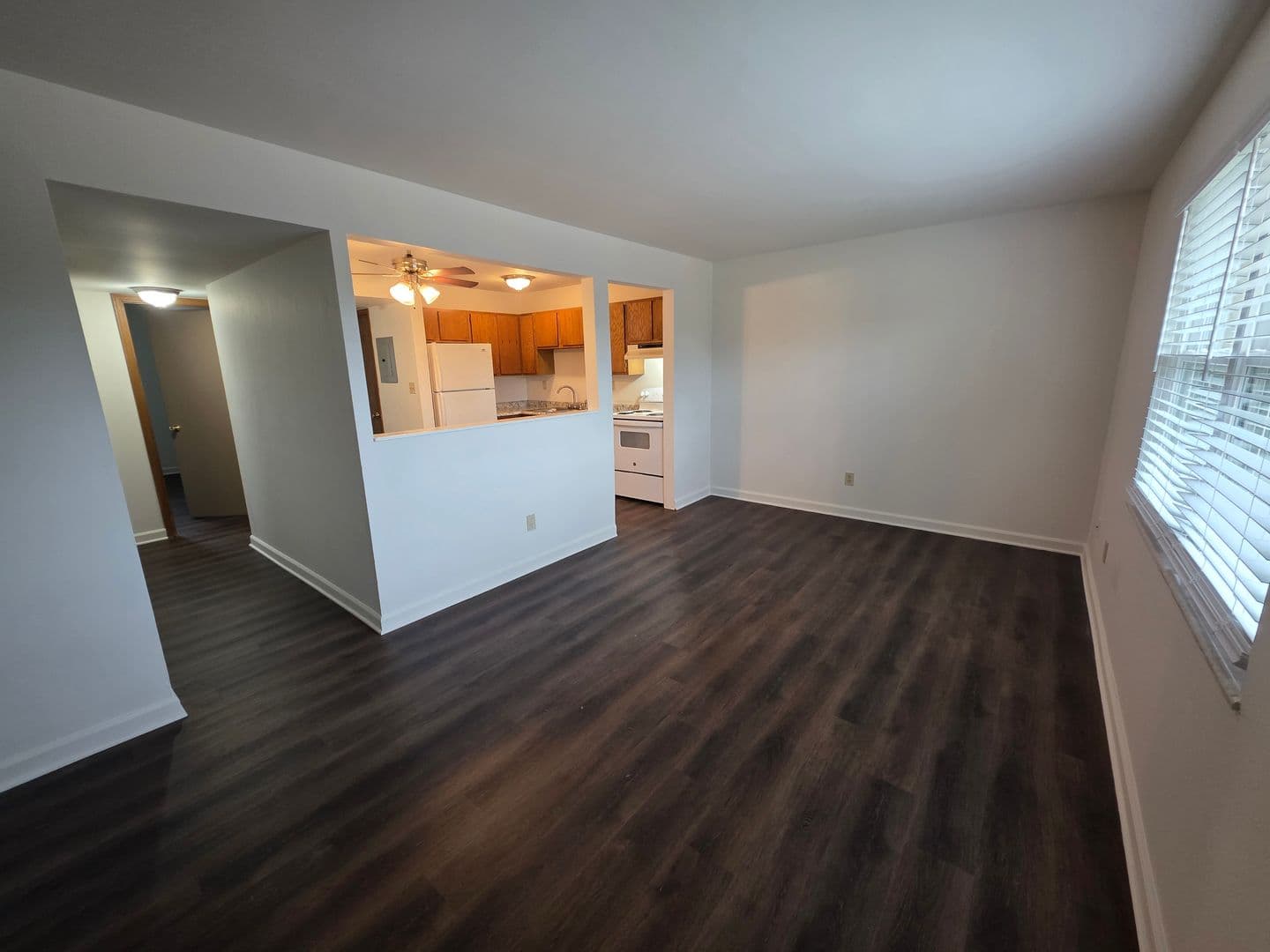 St. Louis Apartment: 13108 Bulter Oak Dr.