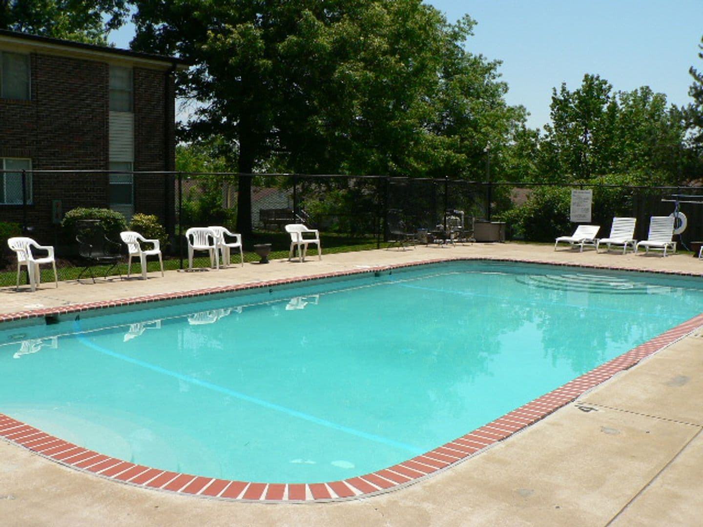 St Louis Apartment: 4080 Sir Bors