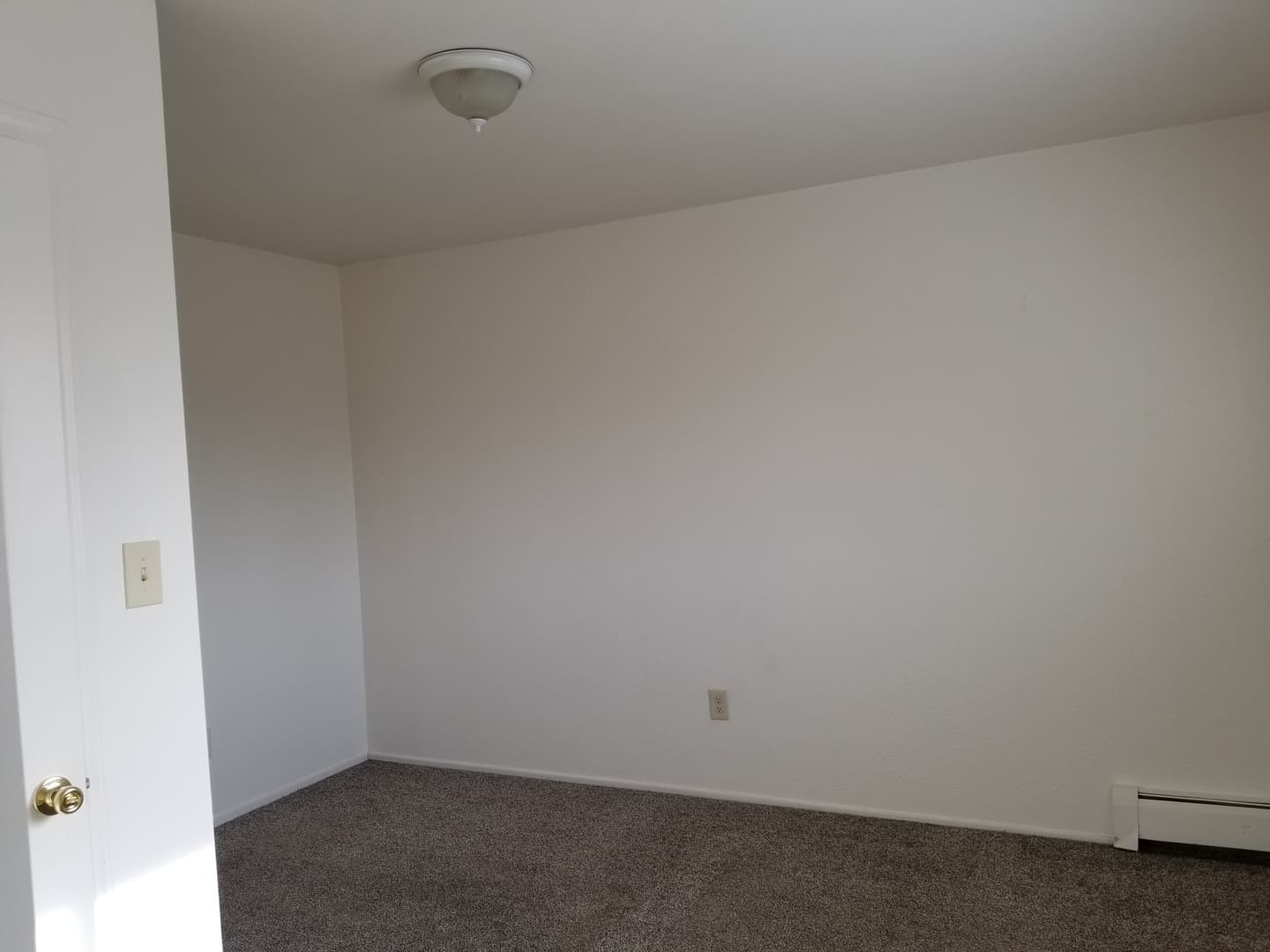 Reno Apartment: 460 E Grove Street