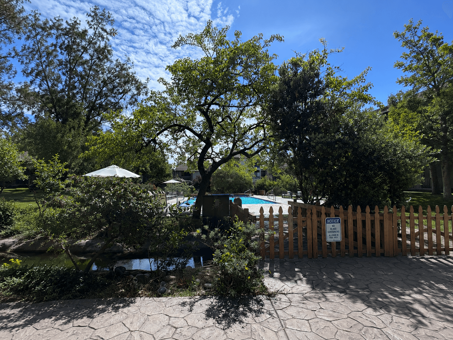 Alameda Condo: 2101 Shoreline Dr #348