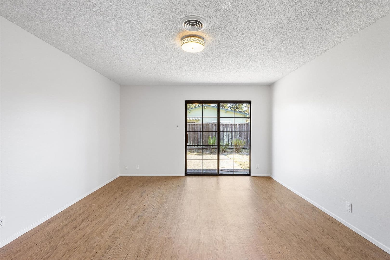 Alameda House: 1256 Rosewood Way