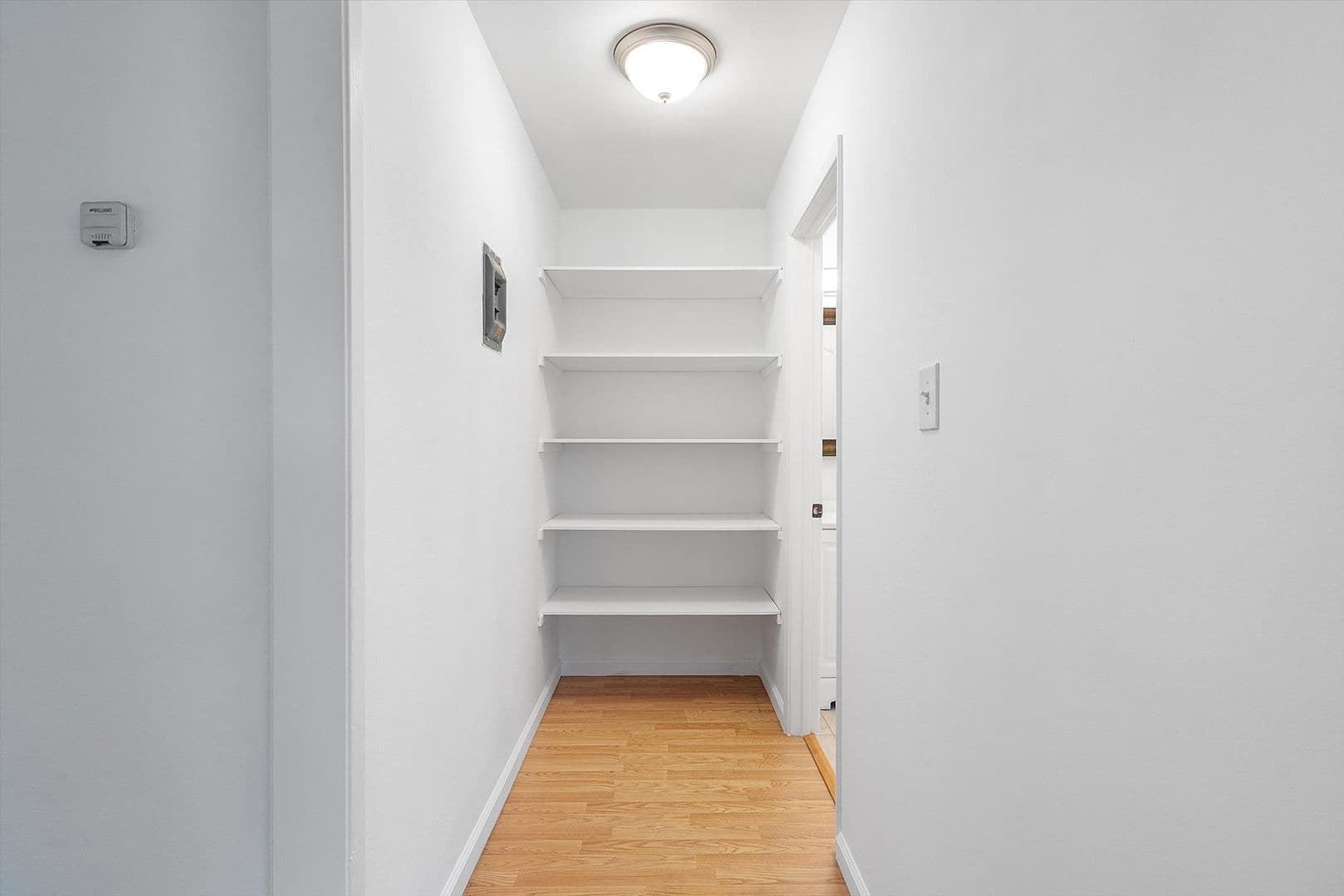 Alameda Apartment: 2136 Lincoln Ave Alameda, CA 94501