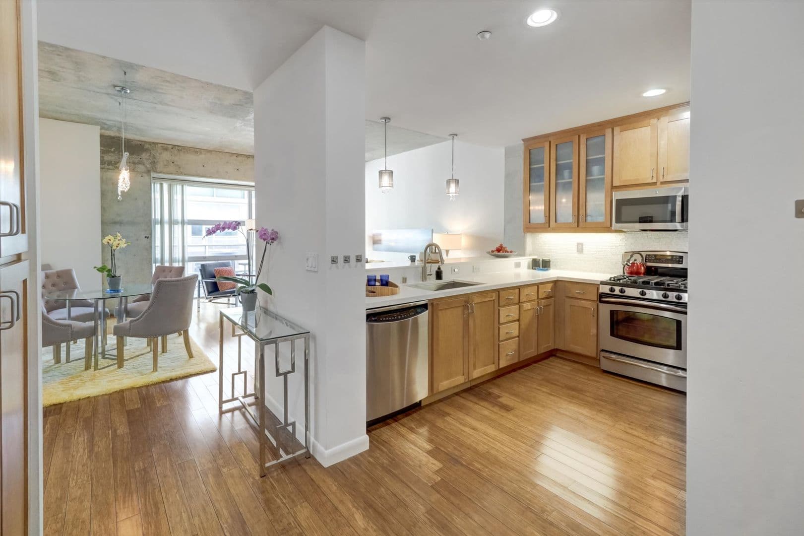 Oakland, Condo: 428 Alice St #629