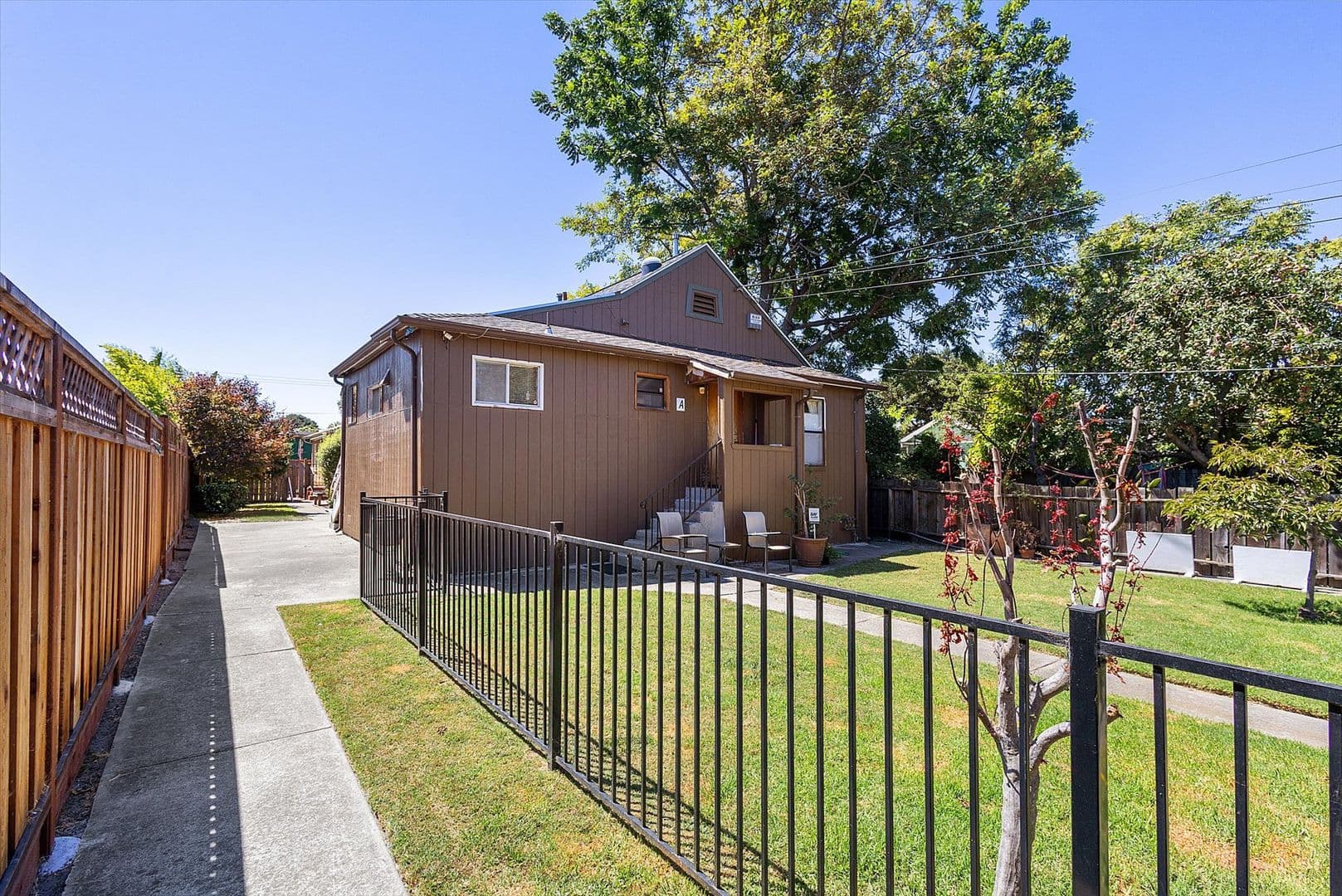 Alameda Apartment: 2510 Eagle Ave #C