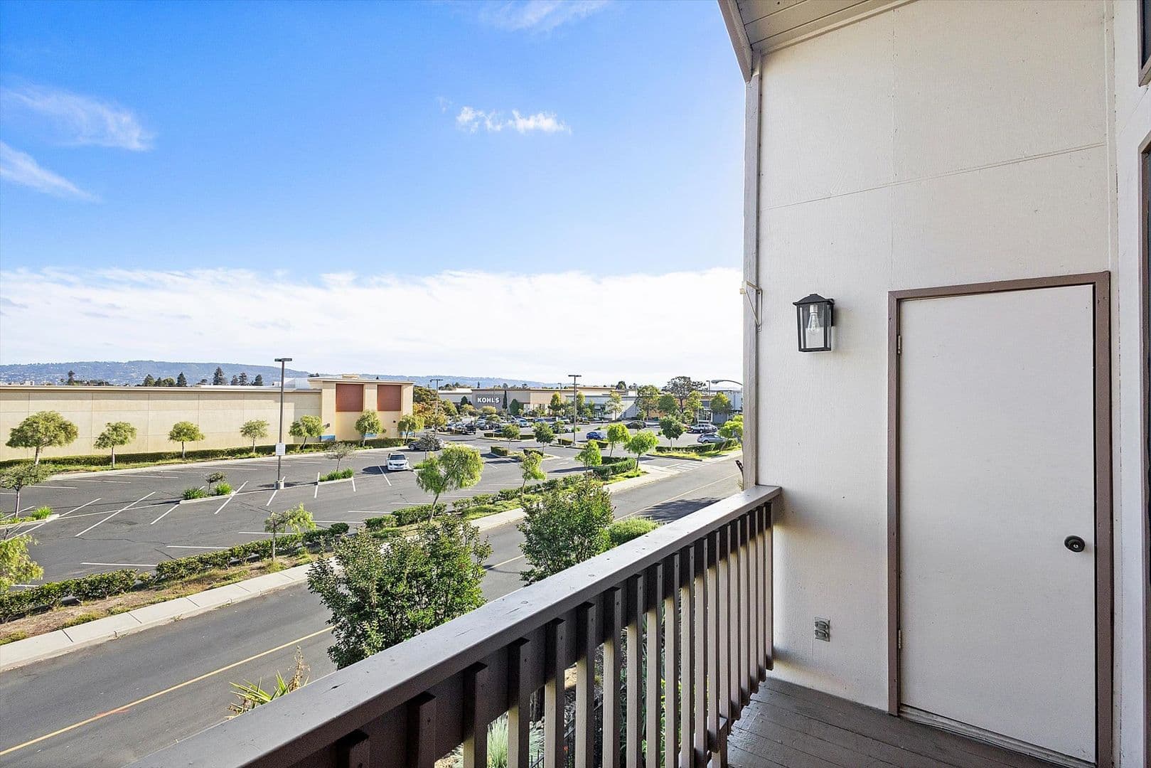 Alameda Condo: 2101 Shoreline Dr #348