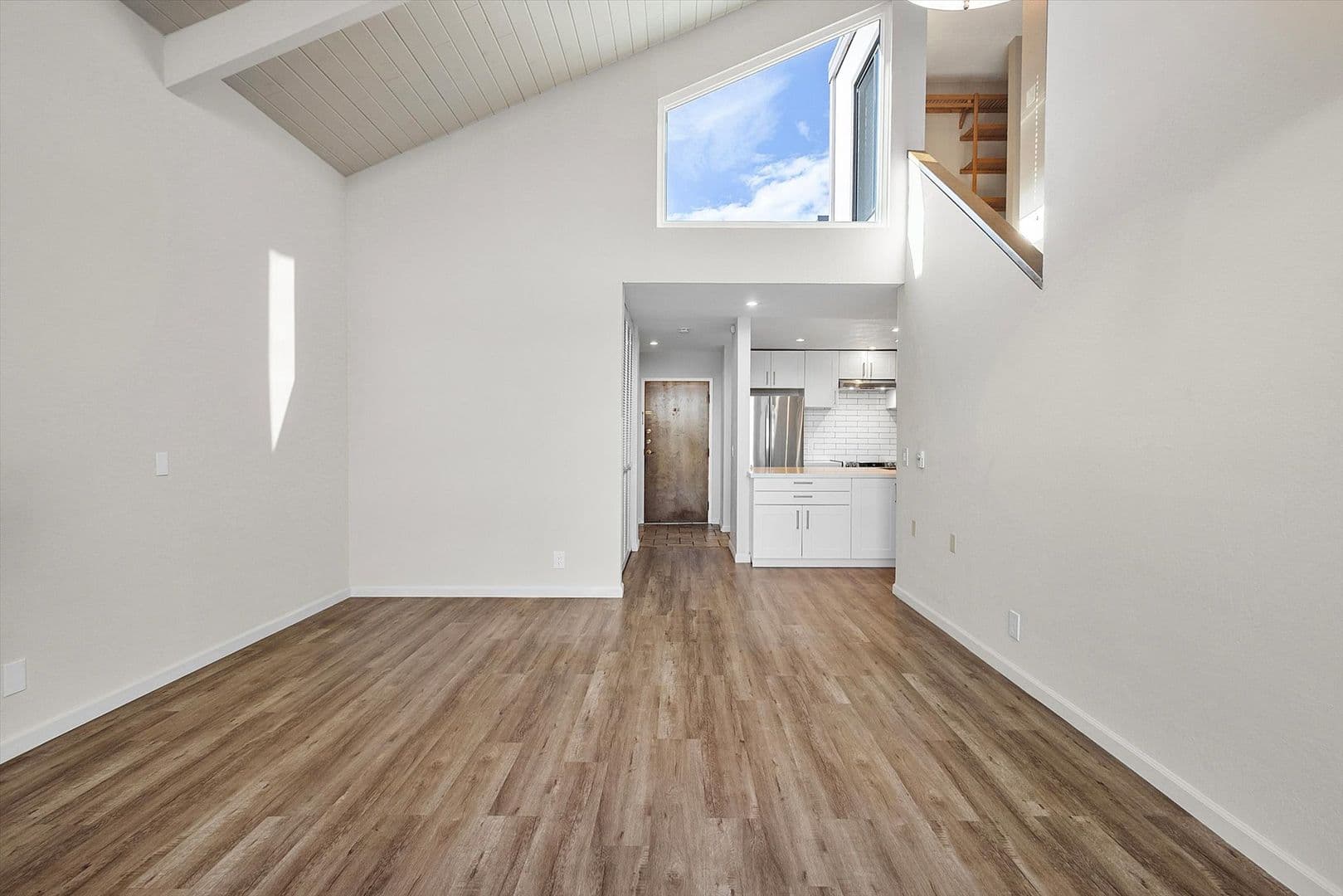 Alameda Condo: 2101 Shoreline Dr #348