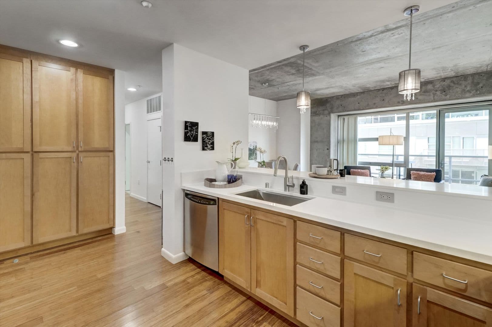 Oakland, Condo: 428 Alice St #629