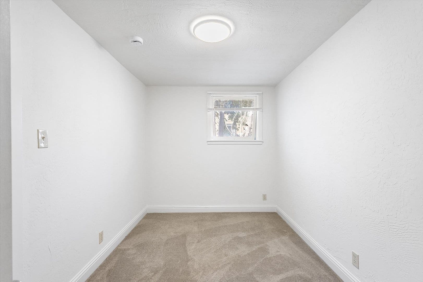 Alameda Apartment: 2510 Eagle Ave #C