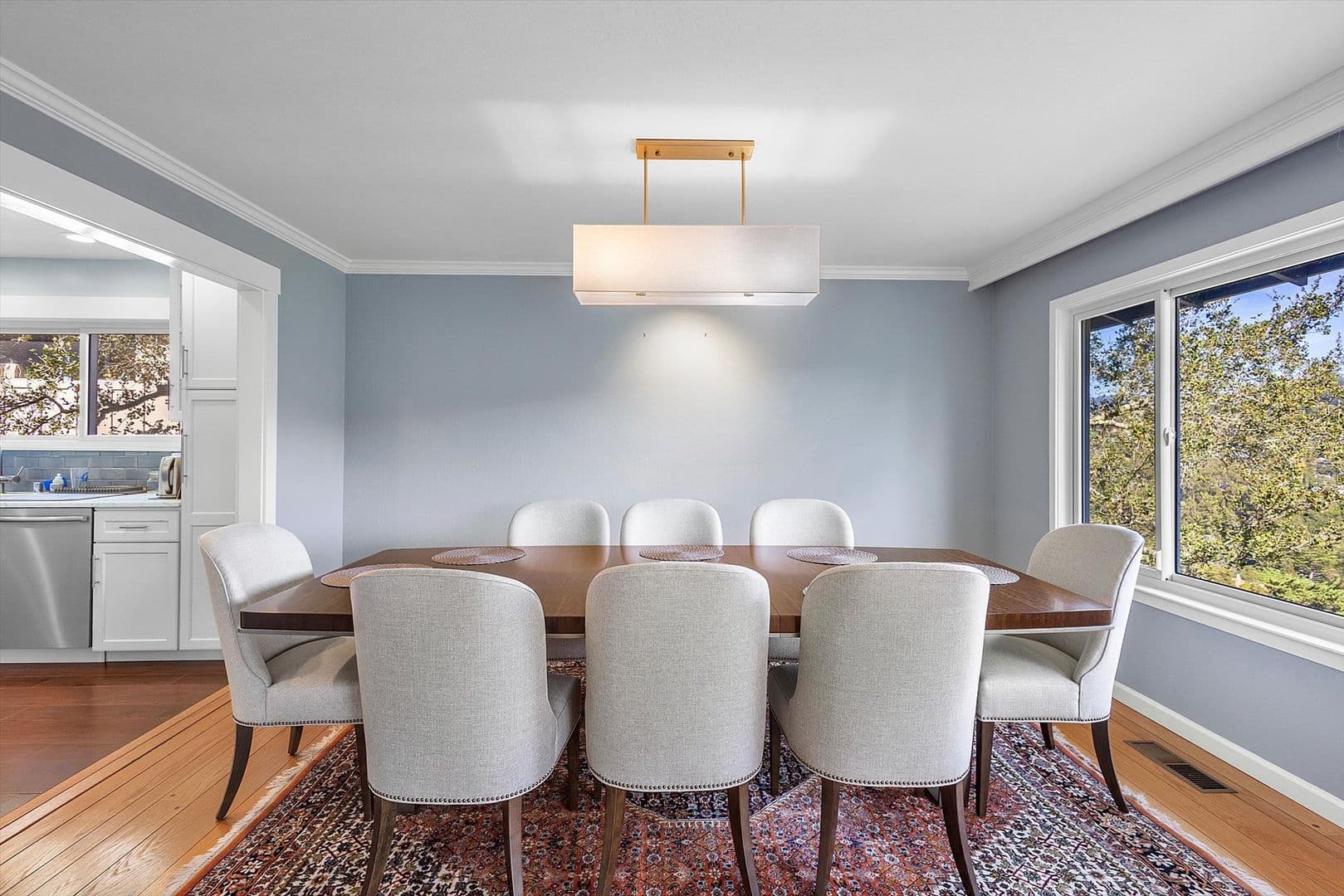 Oakland House: 6140 Bullard Dr