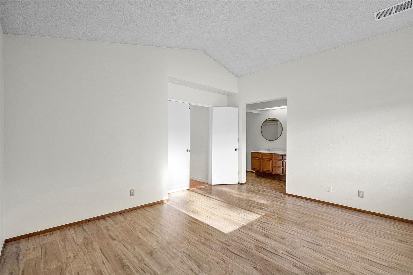 Alameda House: 1304 Pyne Lane