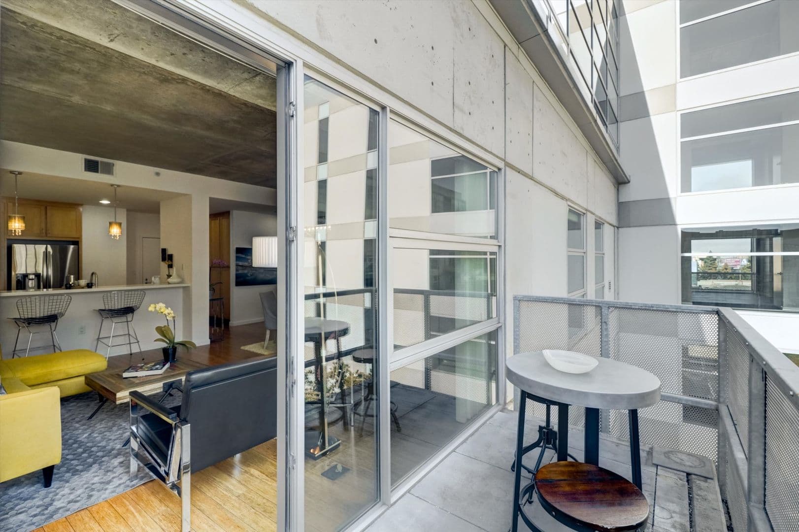 Oakland, Condo: 428 Alice St #629