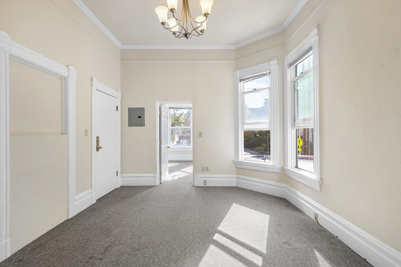 Alameda Apartment: 1823 Encinal Ave #C