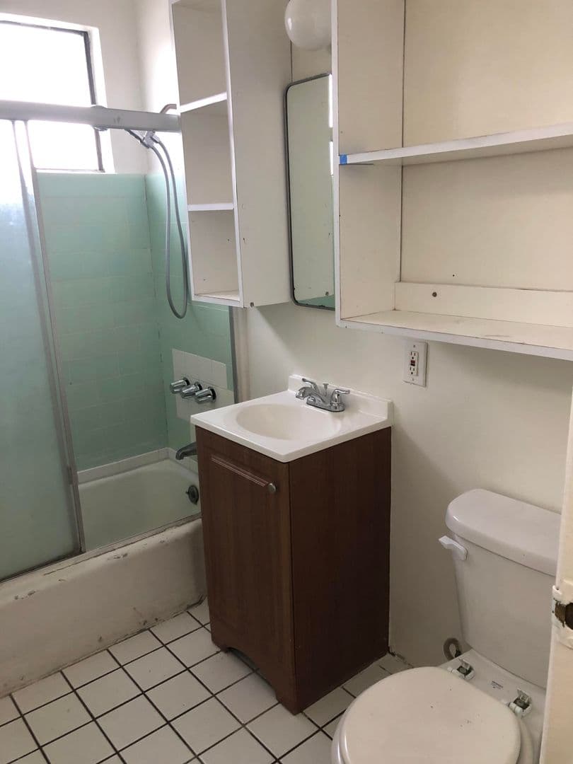 Panorama City Apartment: 8815 Van Nuys Blvd.  - I