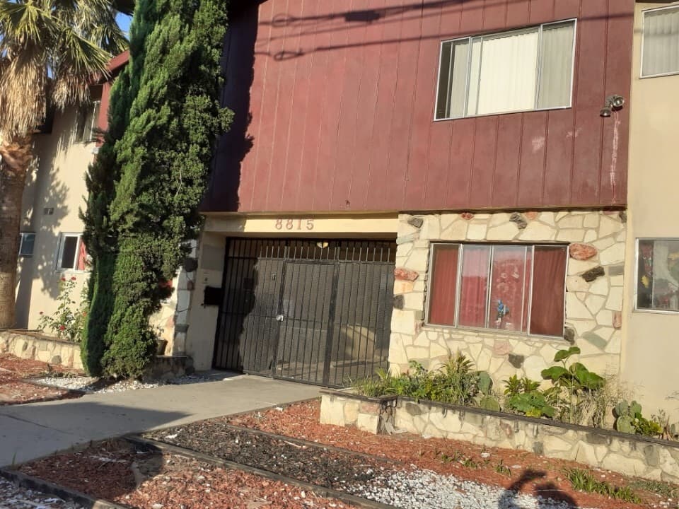 Panorama City Apartment: 8815 Van Nuys Blvd.  - I