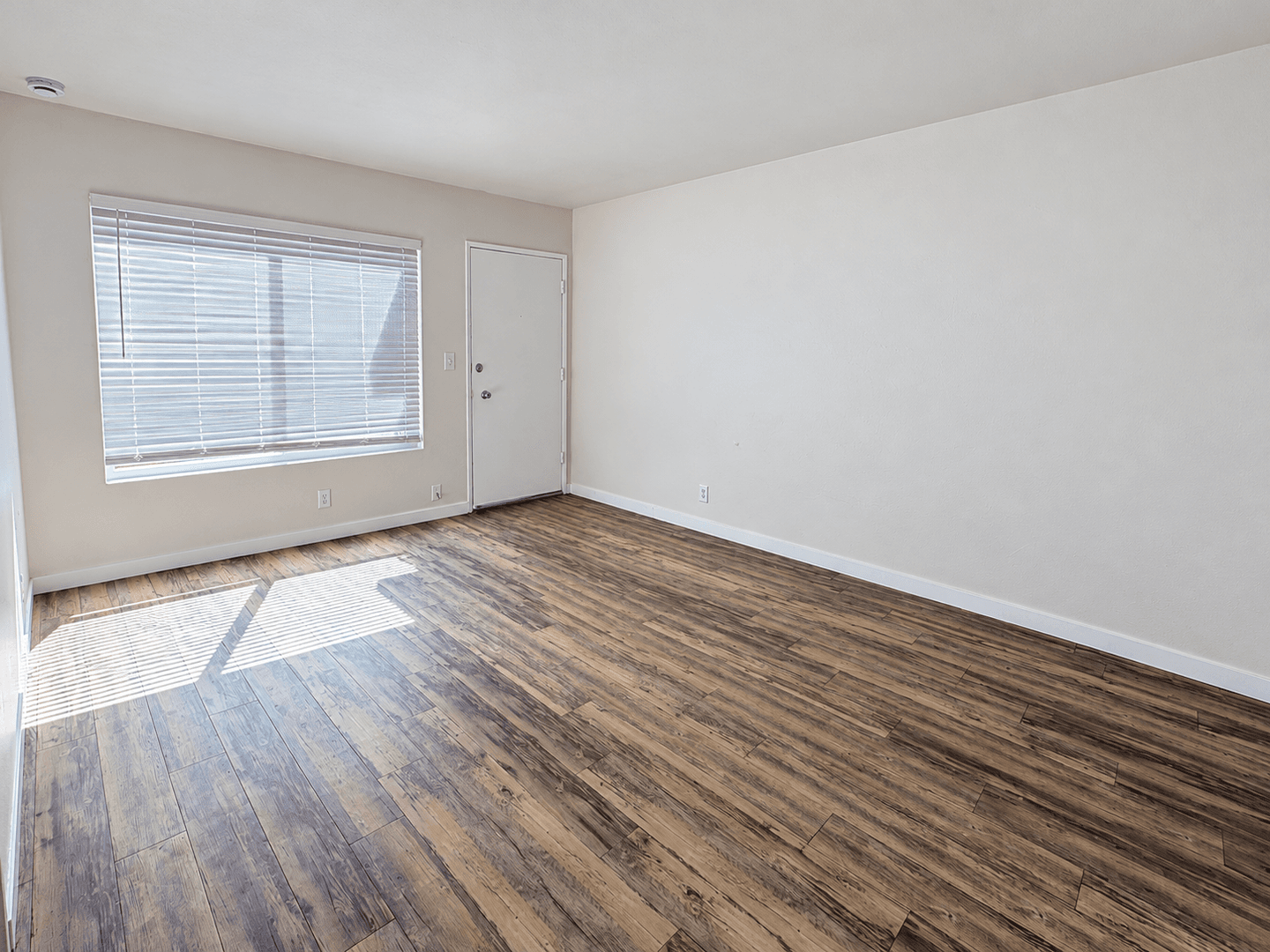 San Diego Apartment: 4417 Idaho Street