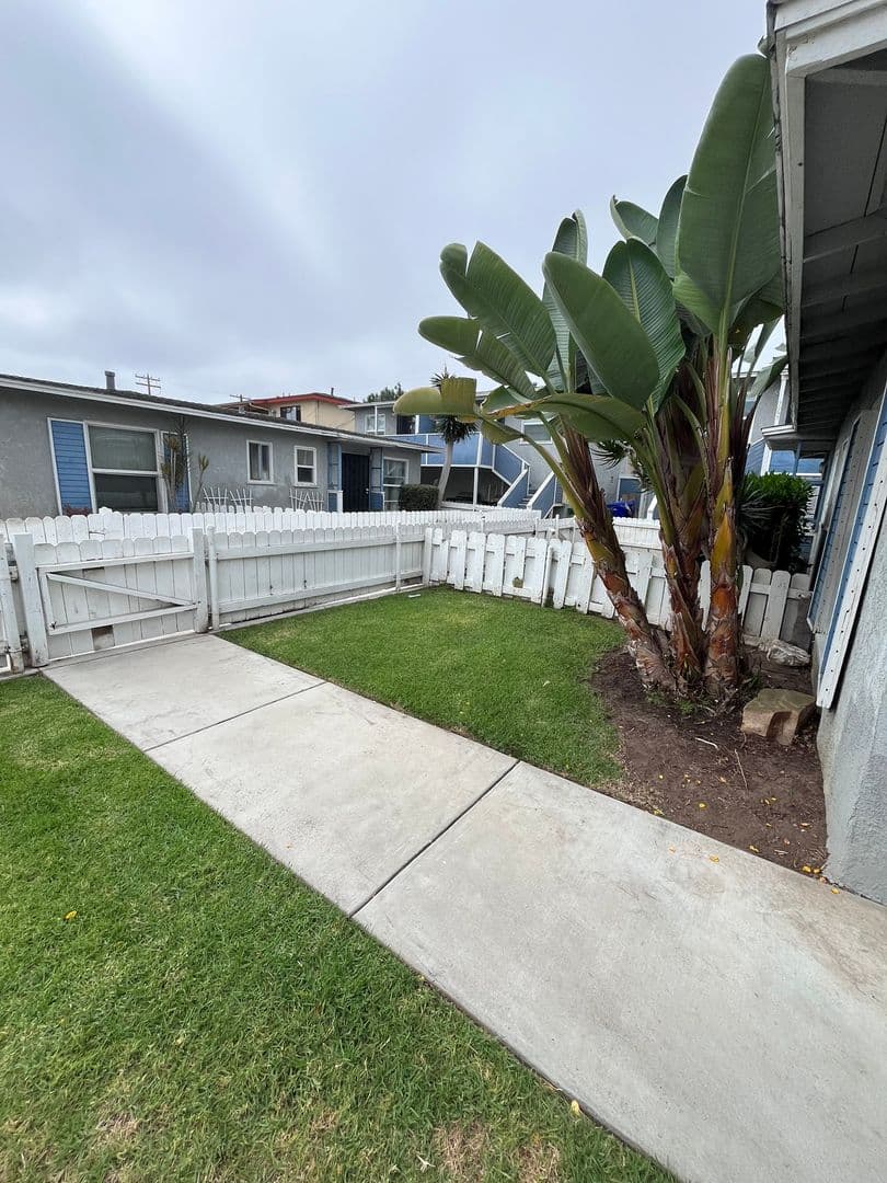 Ocean Beach Apartment: 5057-5071 Lotus Street