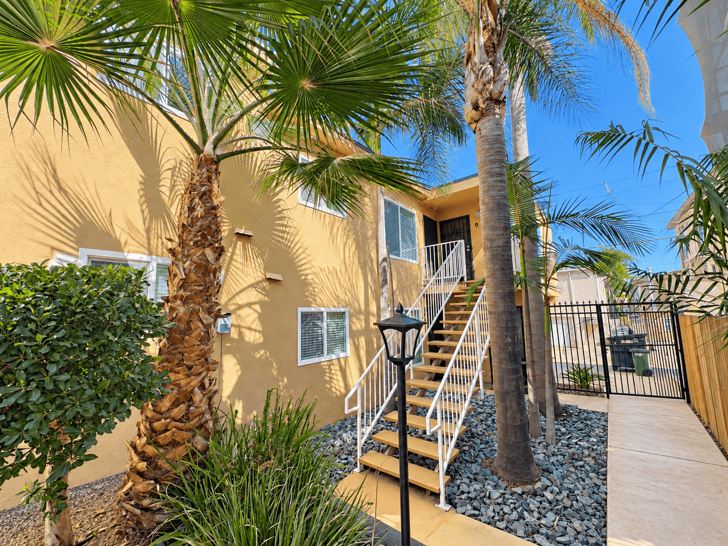 San Diego Apartment: 4417 Idaho Street