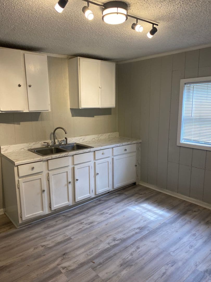 Bossier City House: 1612 Hill St.