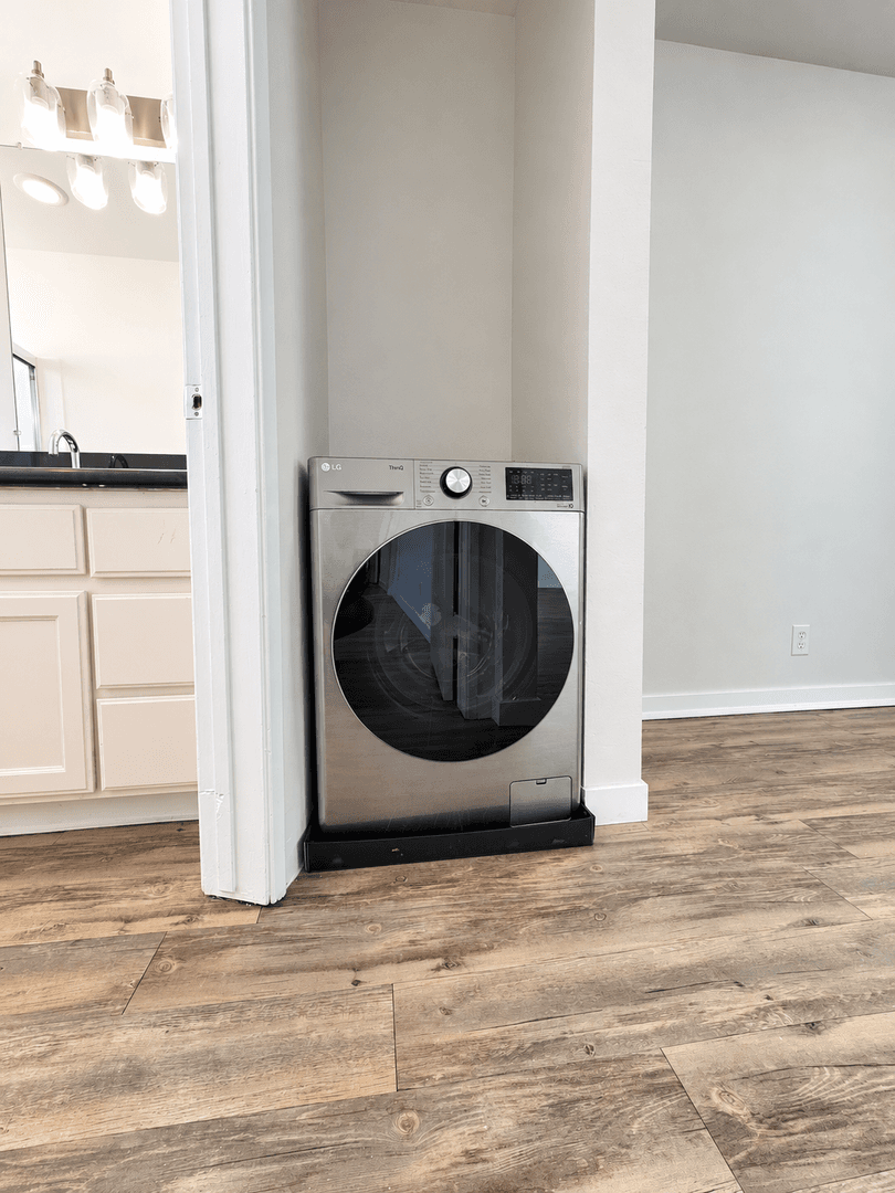 San Diego Apartment: 4417 Idaho Street
