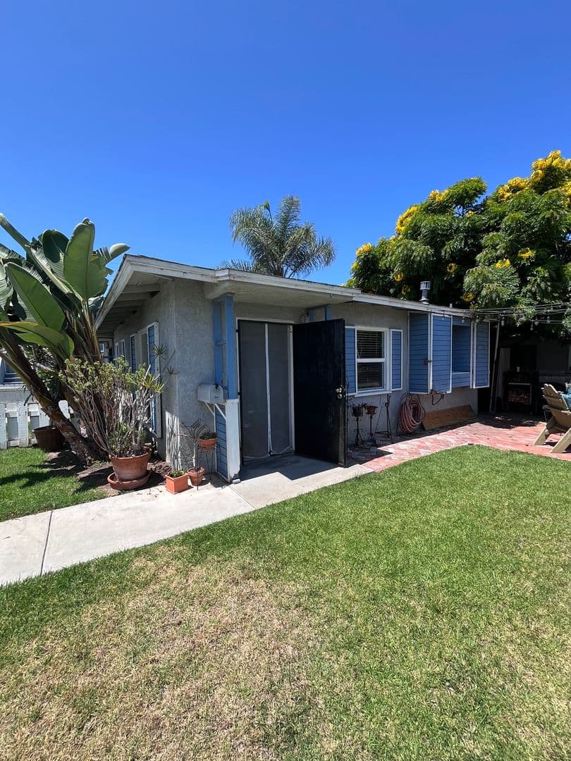 Ocean Beach Apartment: 5057-5071 Lotus Street
