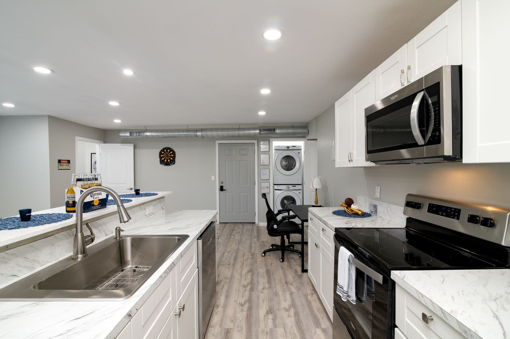 Arlington Apartment: 1736 W. Randol Mill Rd.