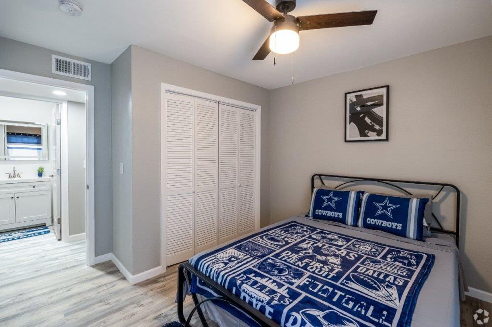 Arlington Apartment: 1736 W. Randol Mill Rd.