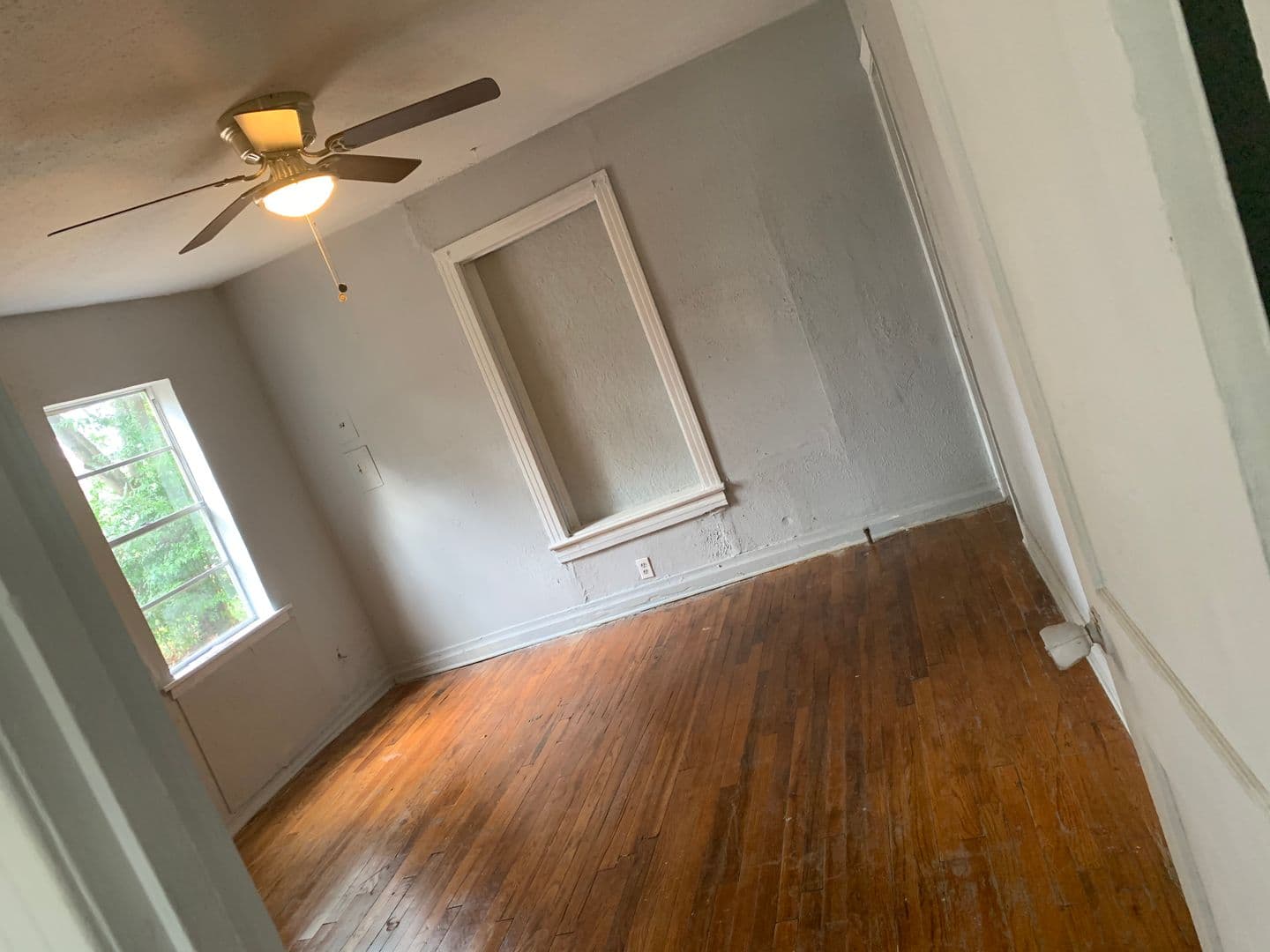 Bossier City House: 1902 Traffic St.