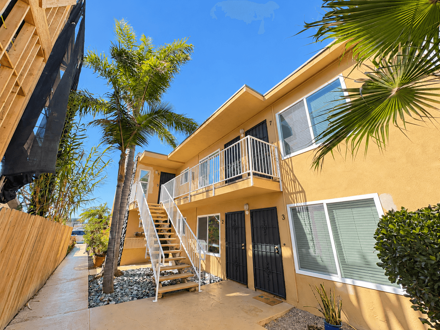 San Diego Apartment: 4417 Idaho Street