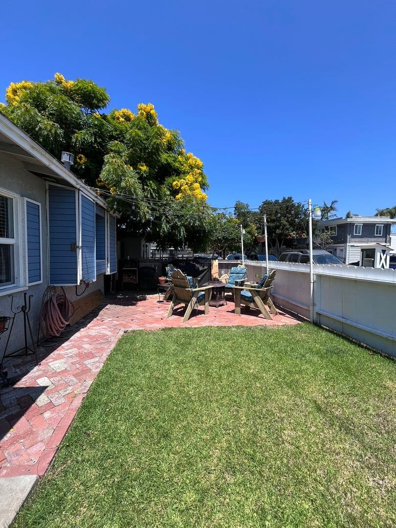 Ocean Beach Apartment: 5057-5071 Lotus Street