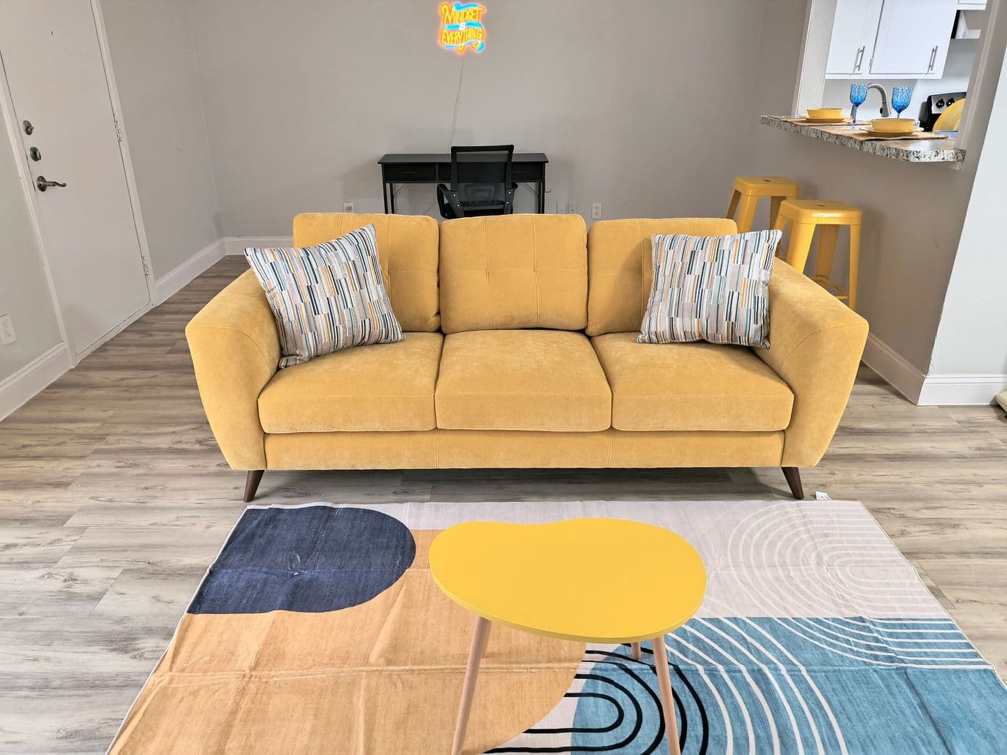 Fort Worth Apartment: 6608 South Freeway