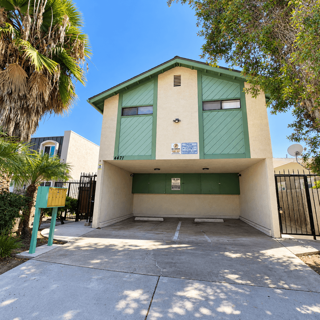 San Diego Apartment: 4471 48th Street