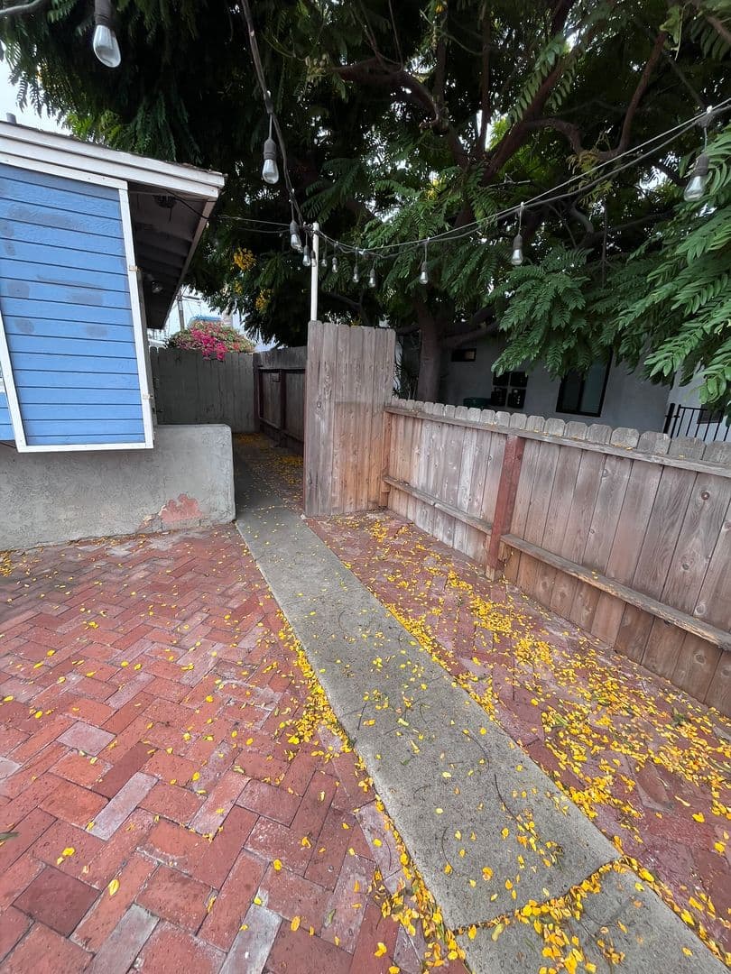 Ocean Beach Apartment: 5057-5071 Lotus Street