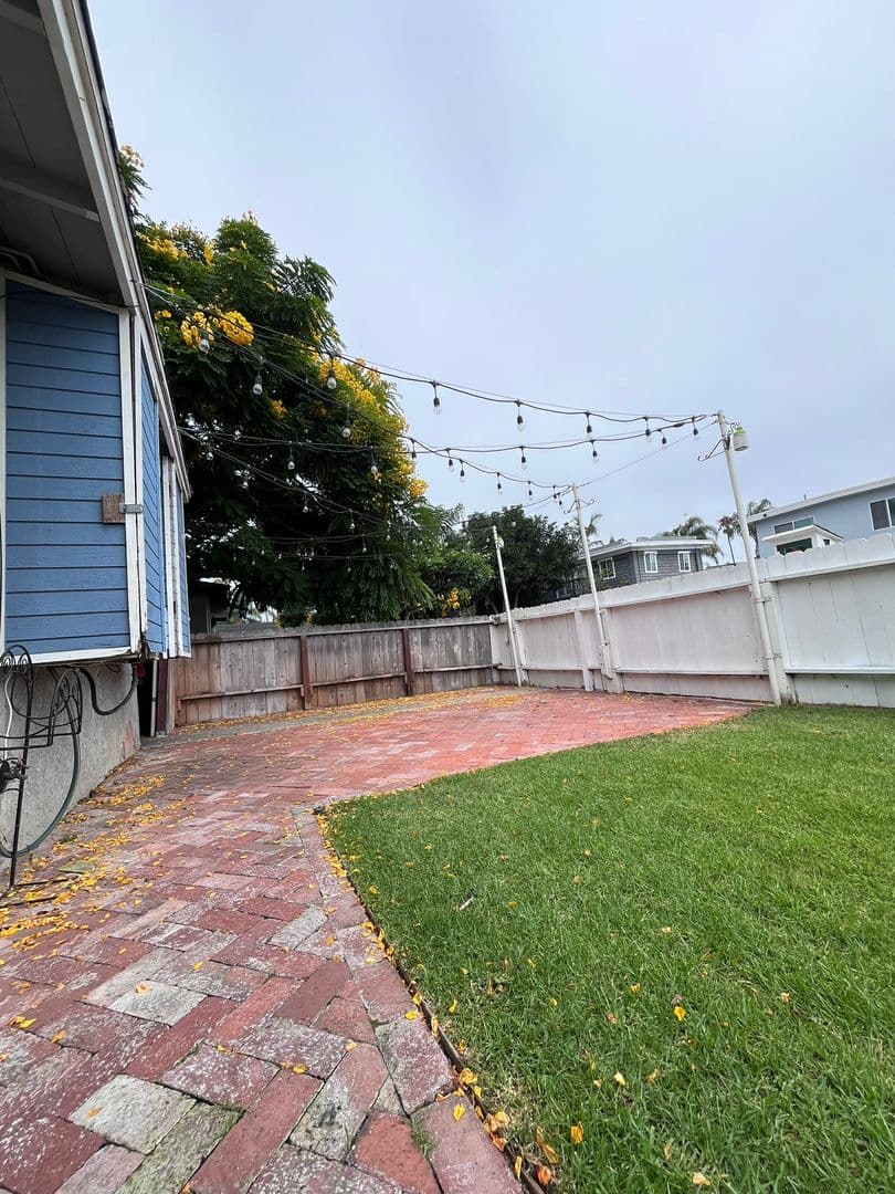 Ocean Beach Apartment: 5057-5071 Lotus Street