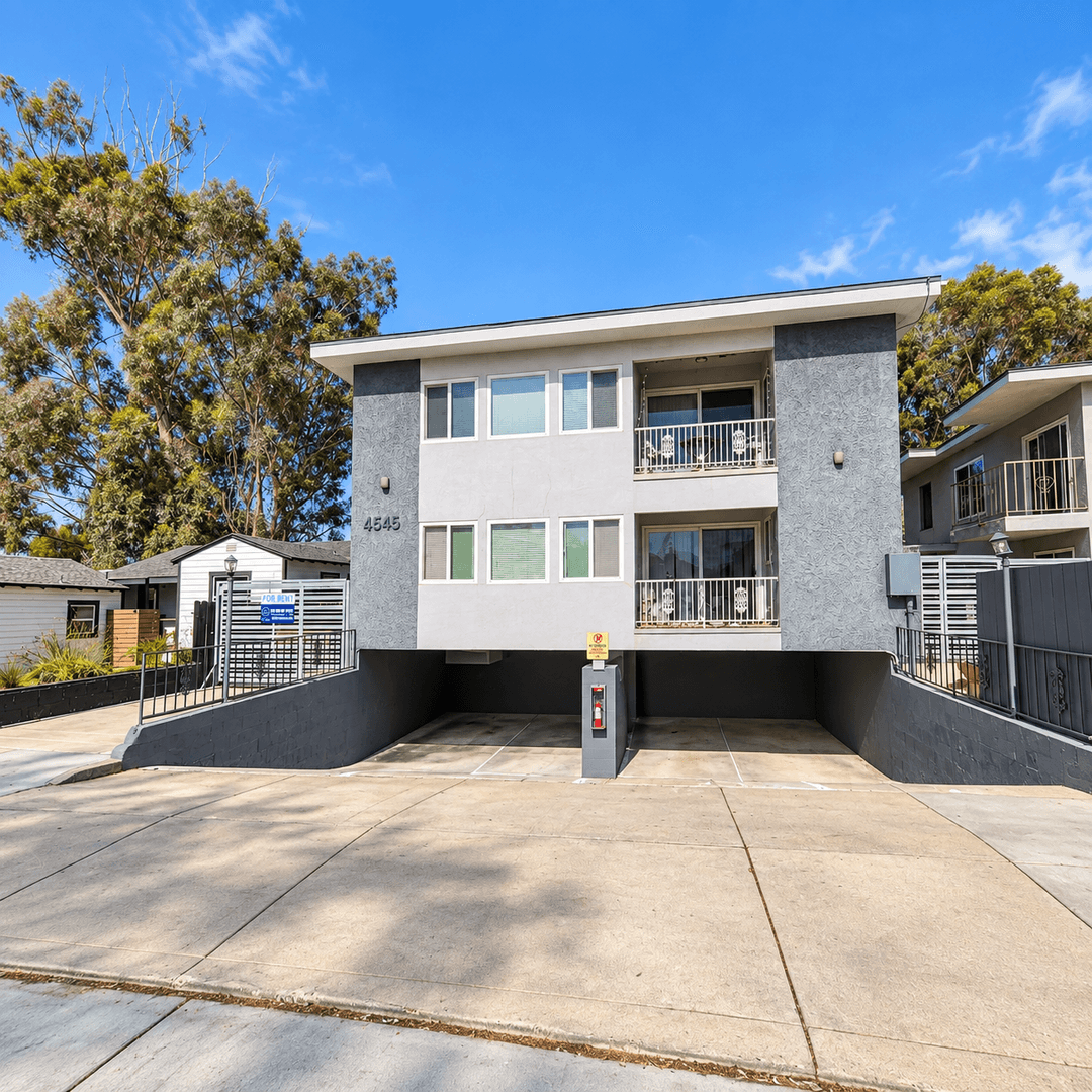 San Diego Apartment: 4545 Contour Blvd
