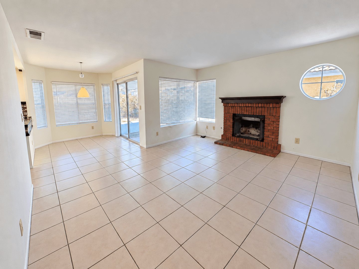 San Diego House: 7935 Winans Cove