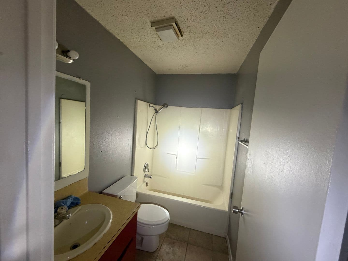 Weslaco Apartment: 2604 S BRIDGE AVE