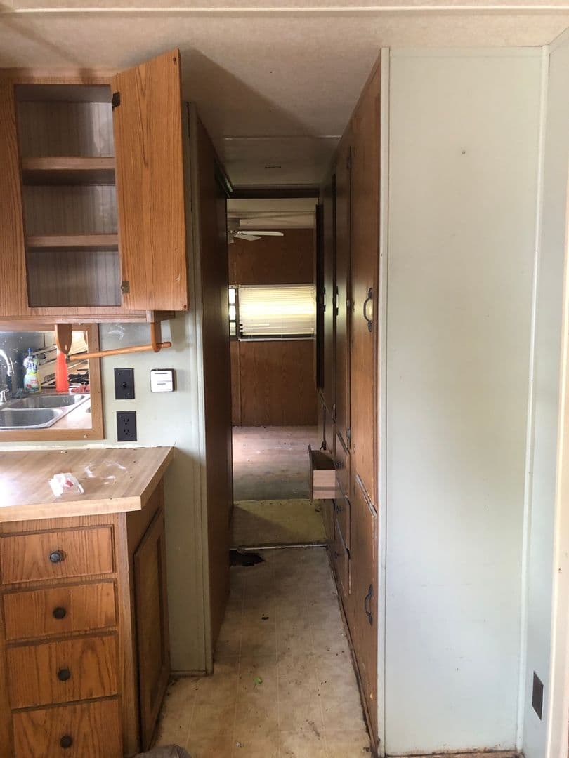 Mission Apartment: 1004 N Stewart Rd 13