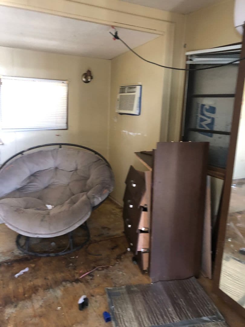 Mission Apartment: 1004 N Stewart Rd 13