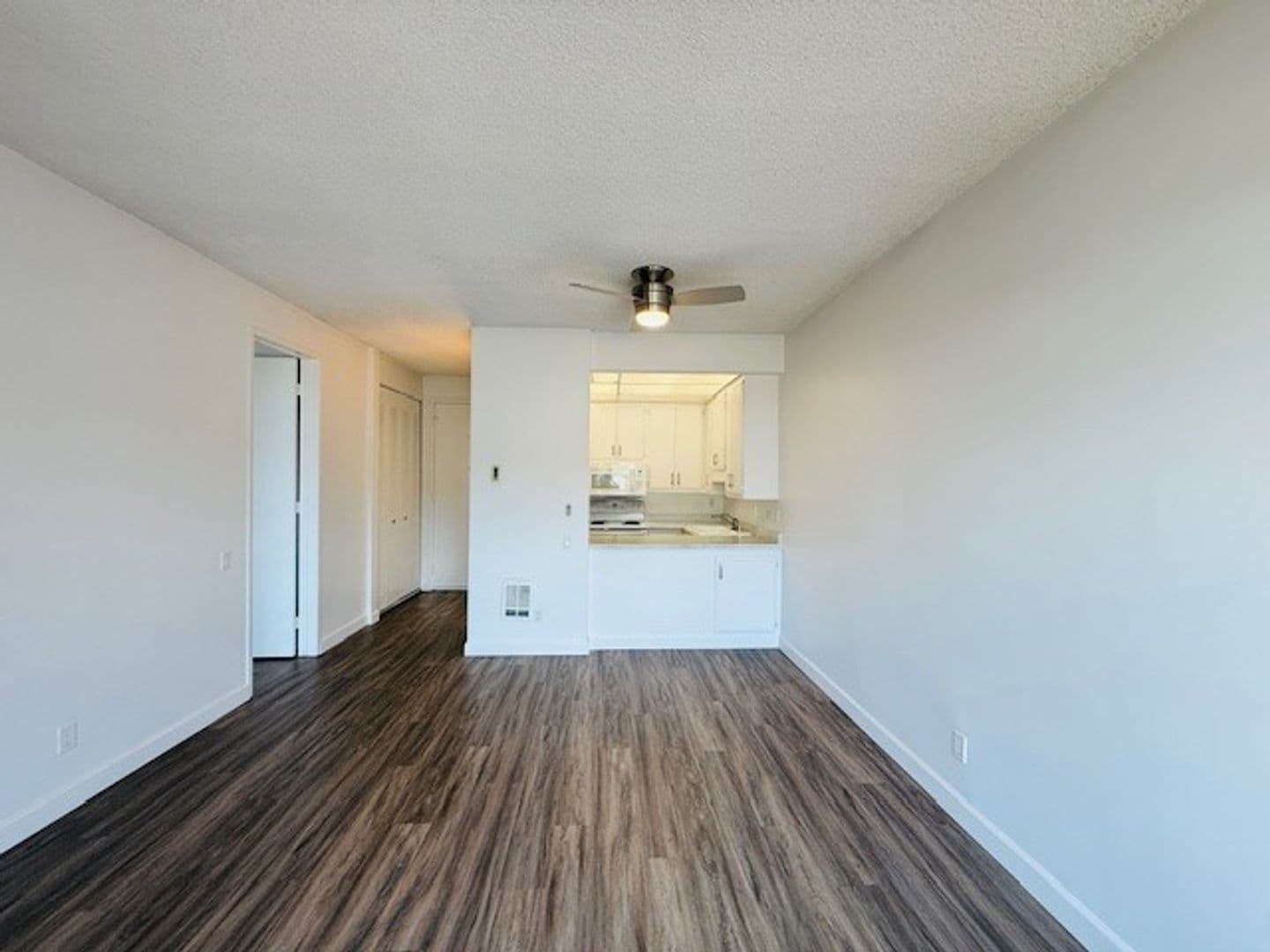SAN DIEGO Apartment: 2300 FRONT STREET