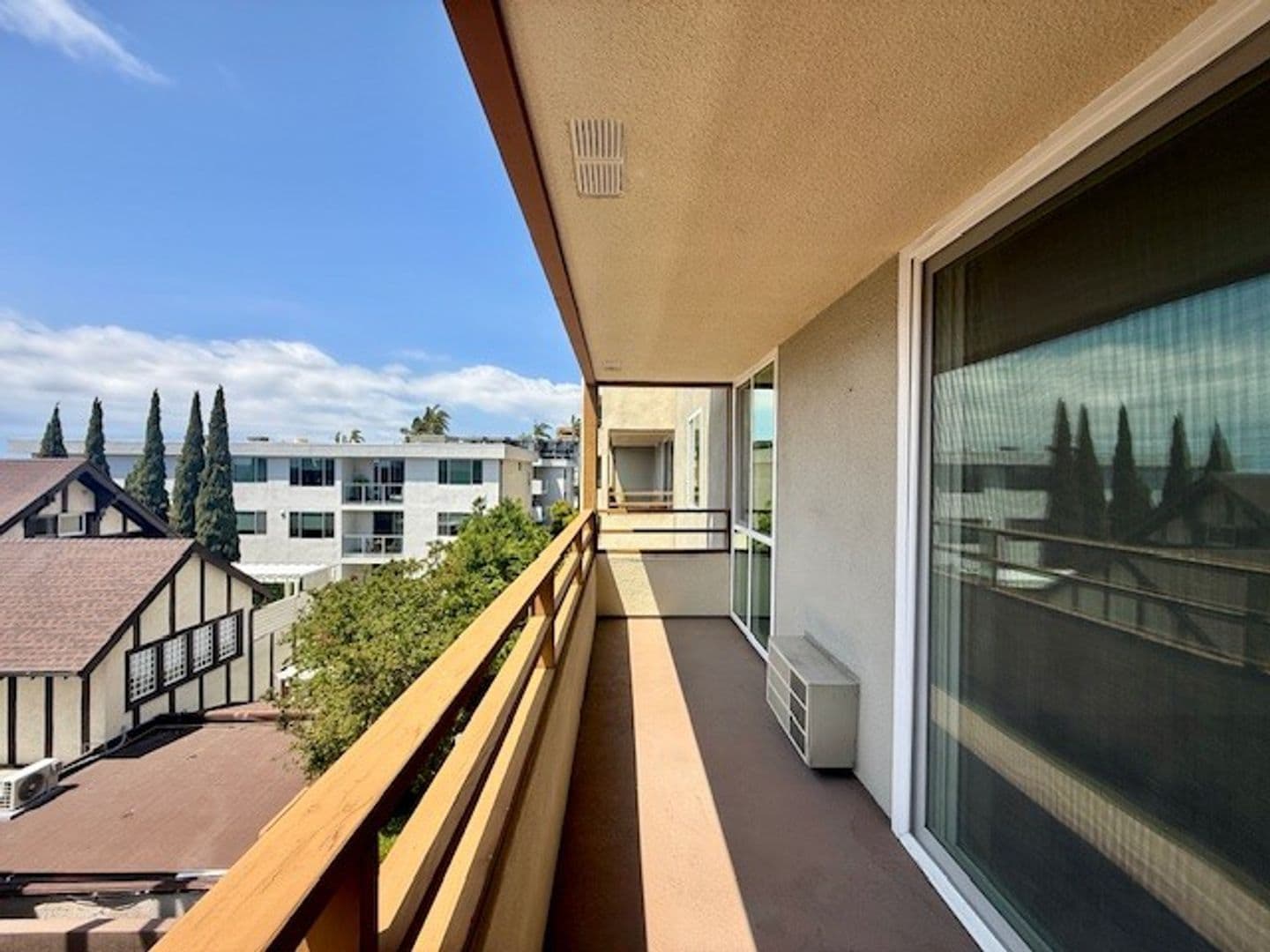 SAN DIEGO Apartment: 2300 FRONT STREET