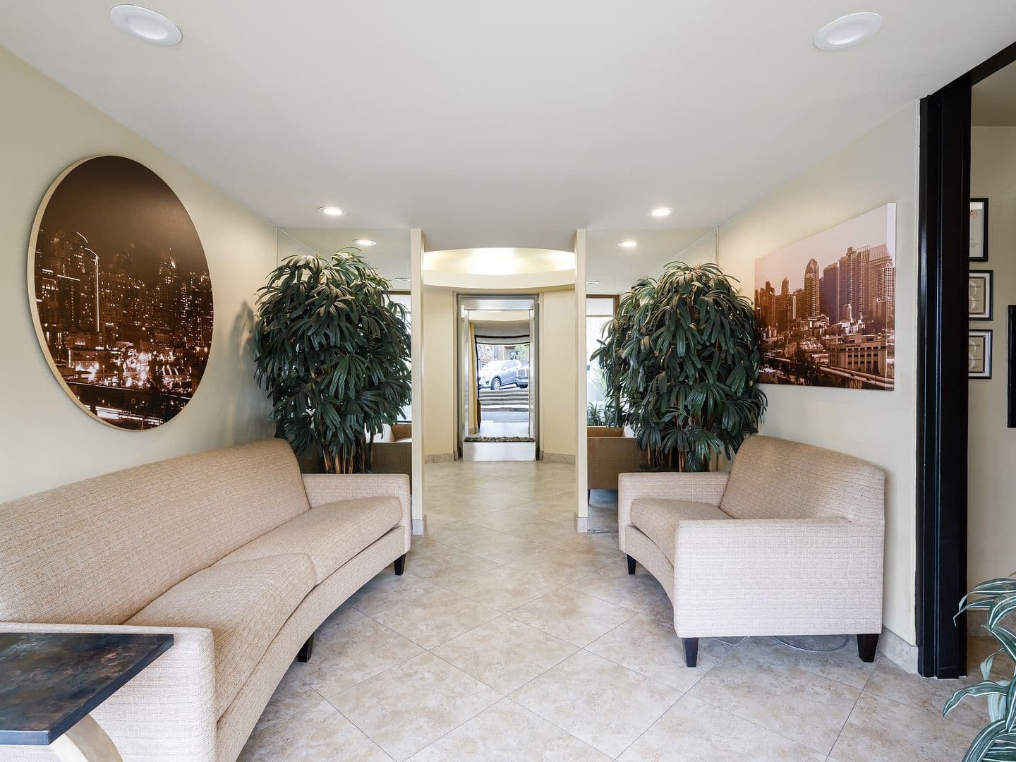 SAN DIEGO Apartment: 2300 FRONT STREET