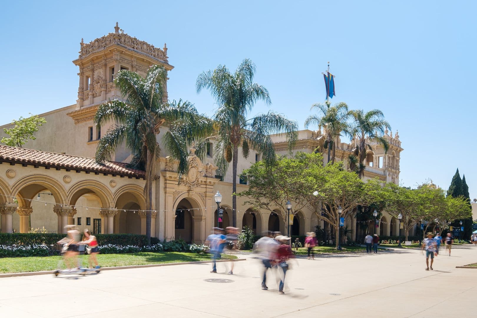 SAN DIEGO Apartment: 2300 FRONT STREET