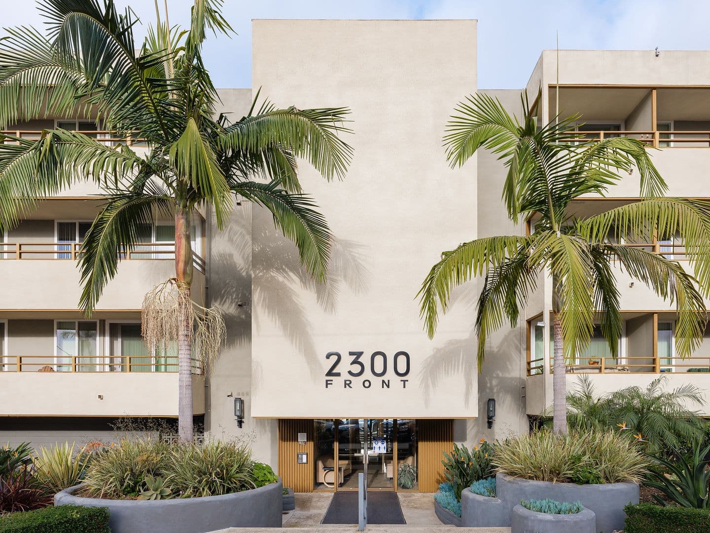 SAN DIEGO Apartment: 2300 FRONT STREET