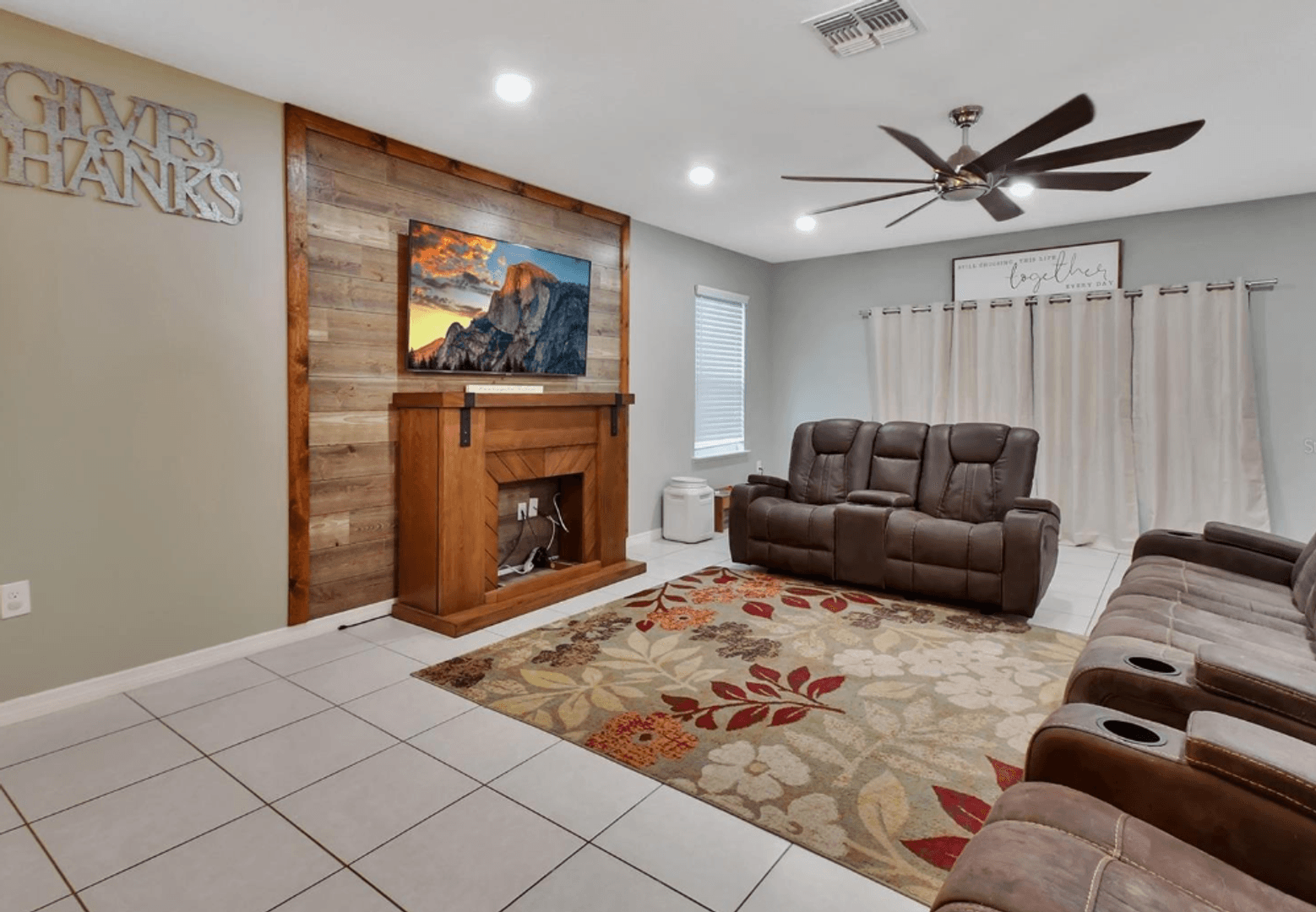 DeLand House: 109 Big Pine Key Blvd