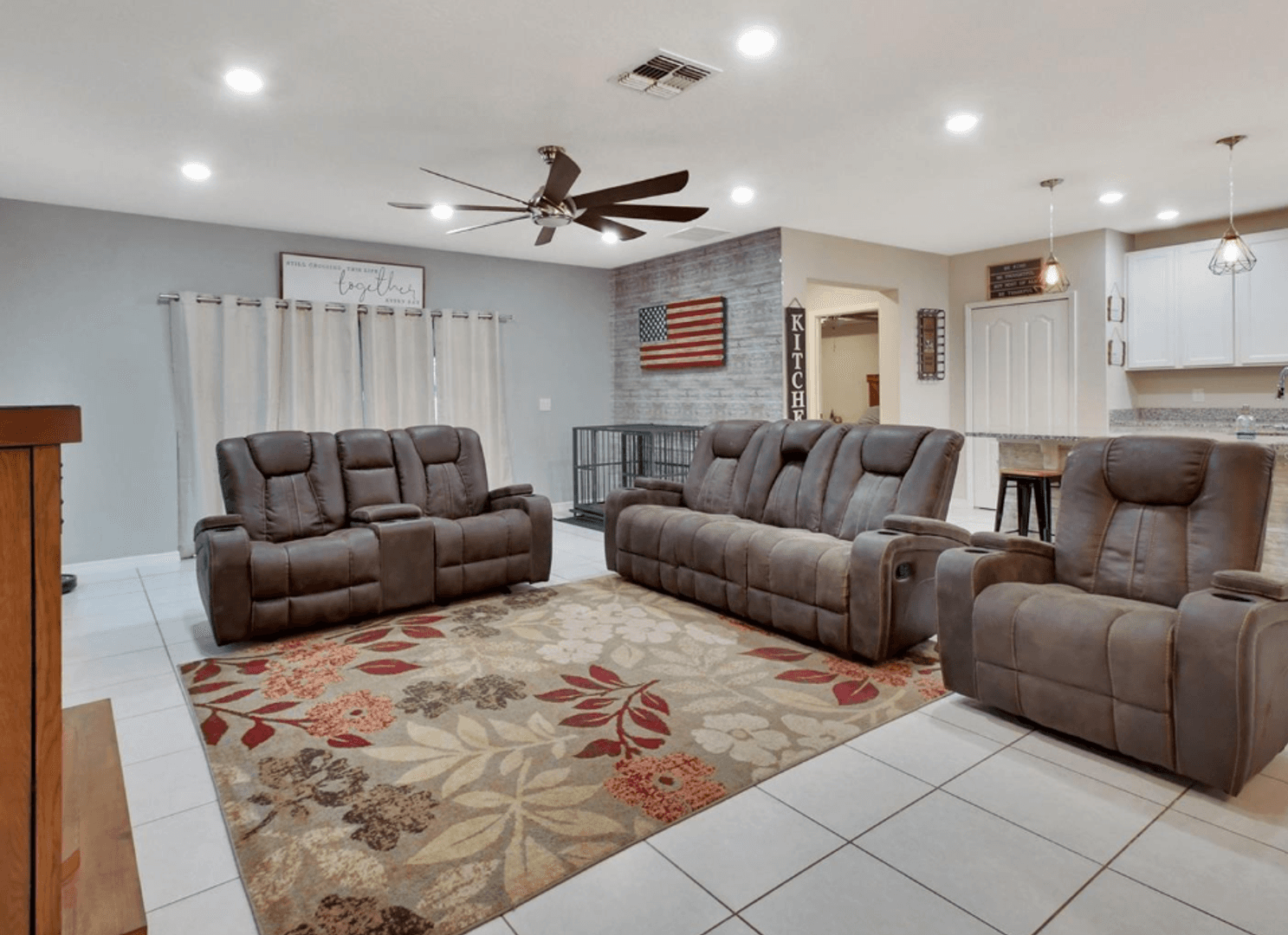 DeLand House: 109 Big Pine Key Blvd
