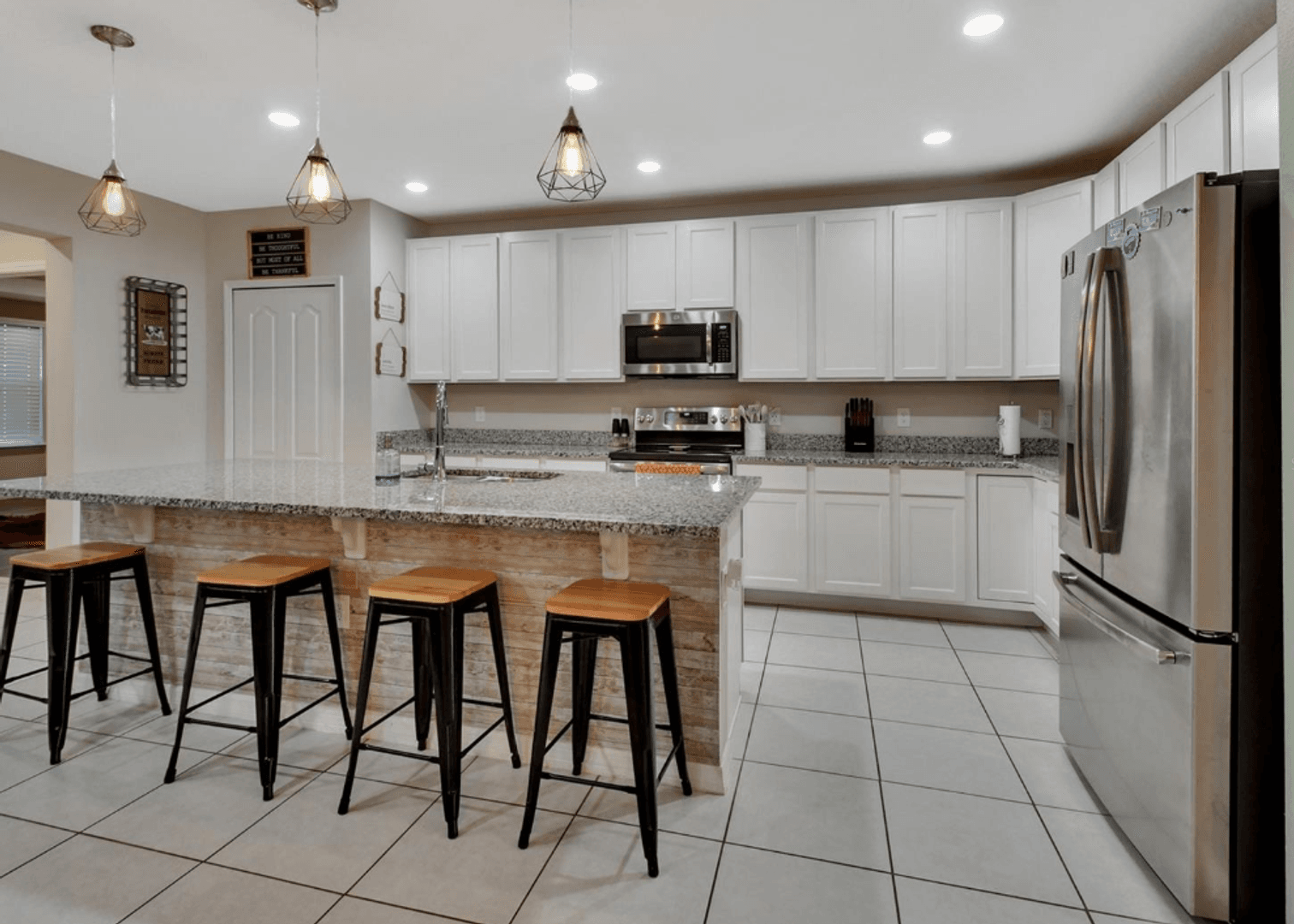 DeLand House: 109 Big Pine Key Blvd