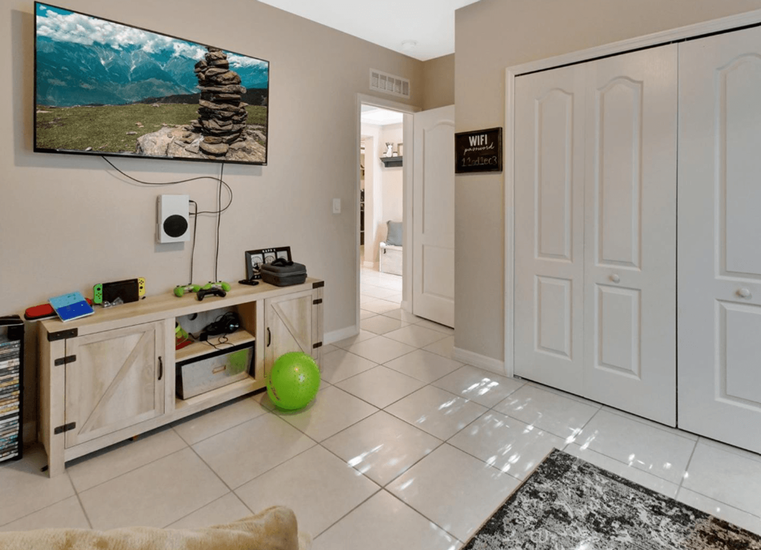 DeLand House: 109 Big Pine Key Blvd