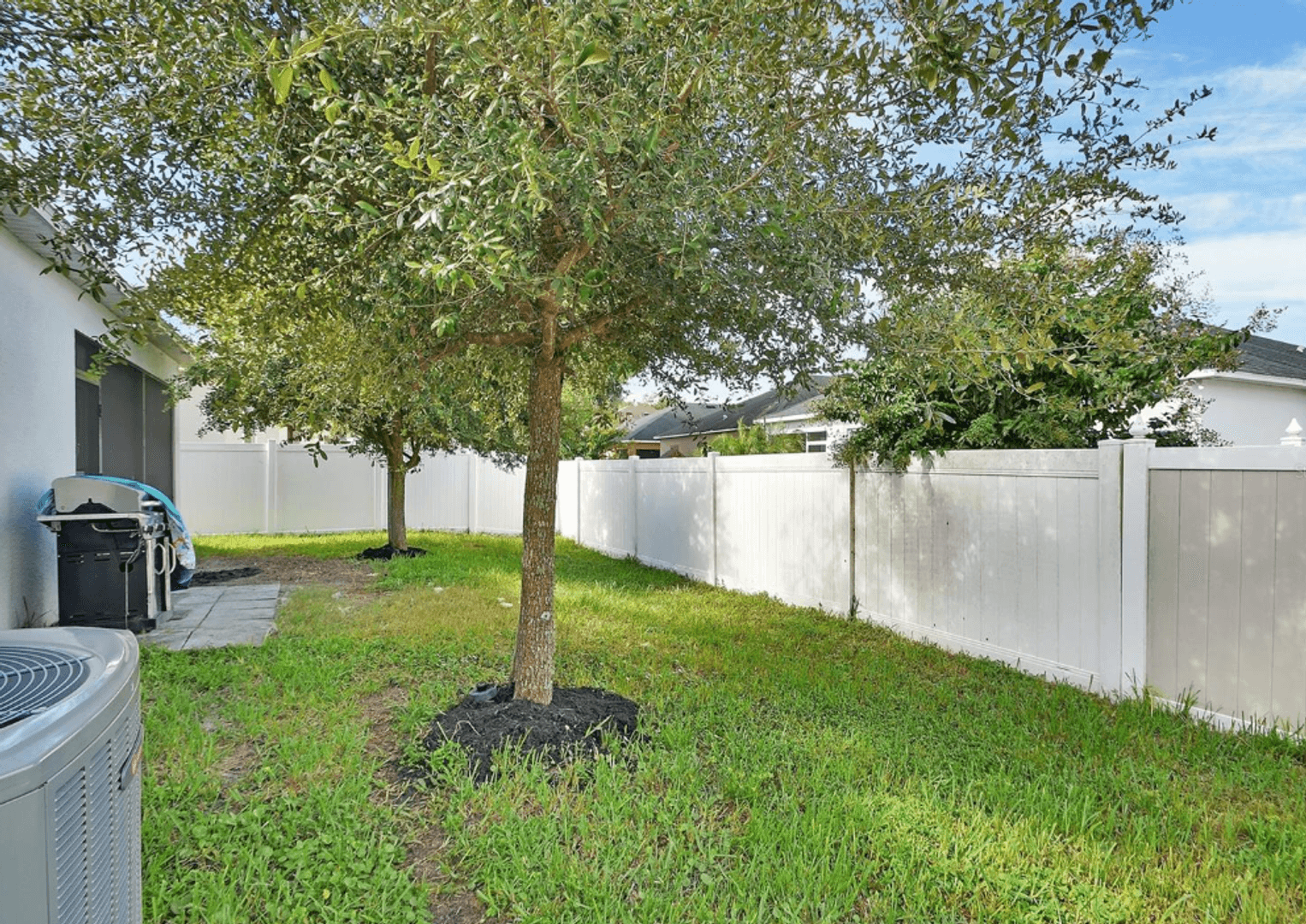 DeLand House: 109 Big Pine Key Blvd