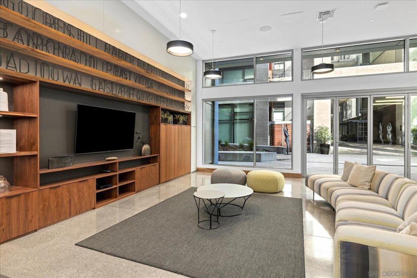 San Diego House: 350 11th Ave Unit 347