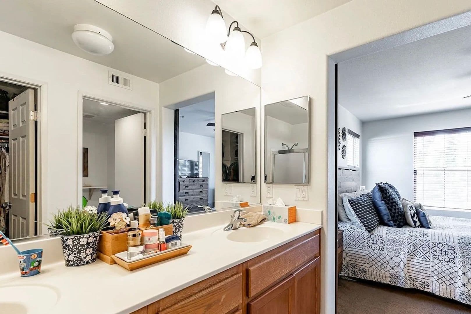 San Diego Townhome: 1409 Paseo Orion